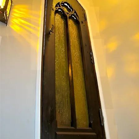 A Duplex In The Sky דירה *